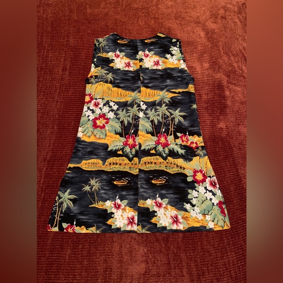 Hawaiian Swimsuit Coverup (NWOT) - Picture 3 of 5